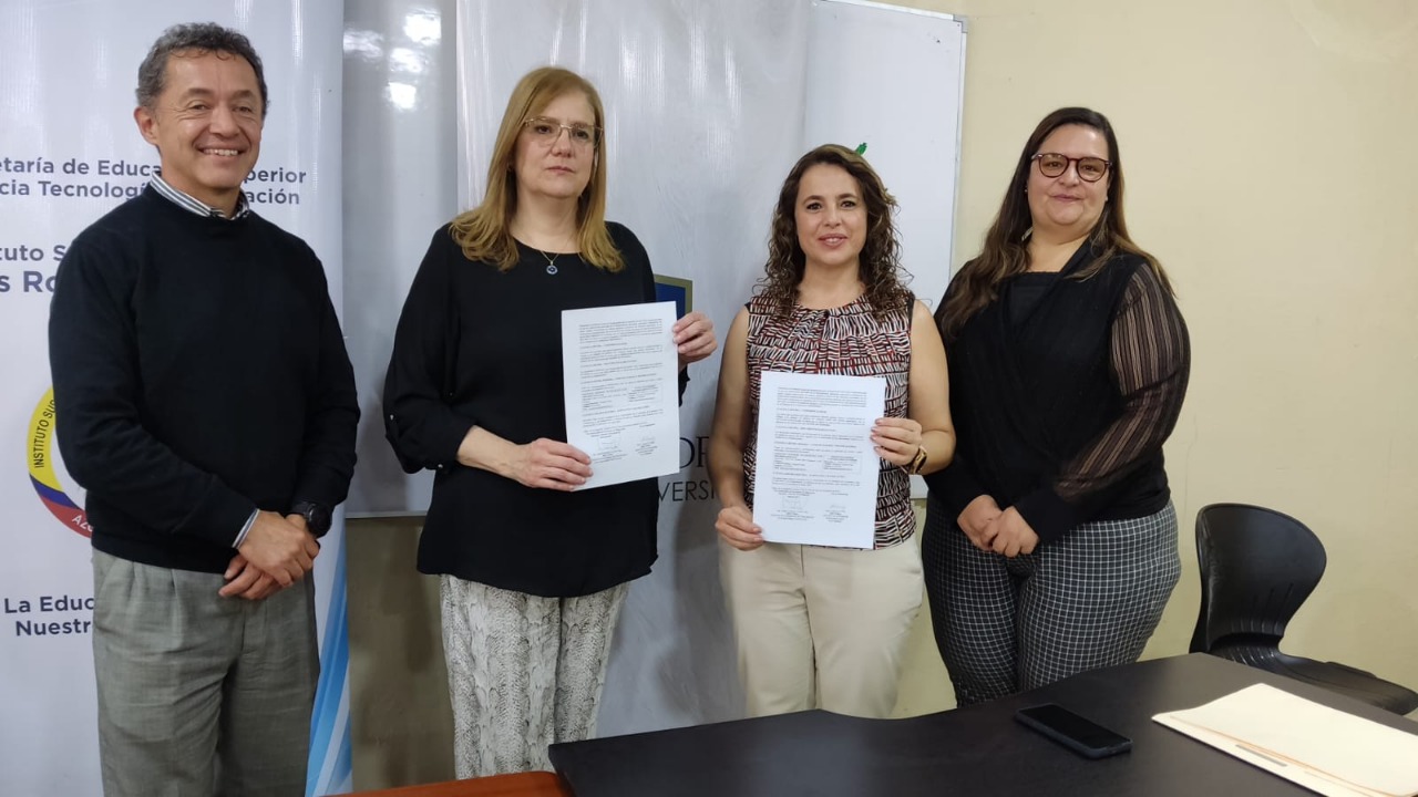 Firma de Carta Compromiso con el Instituto San Isidro
