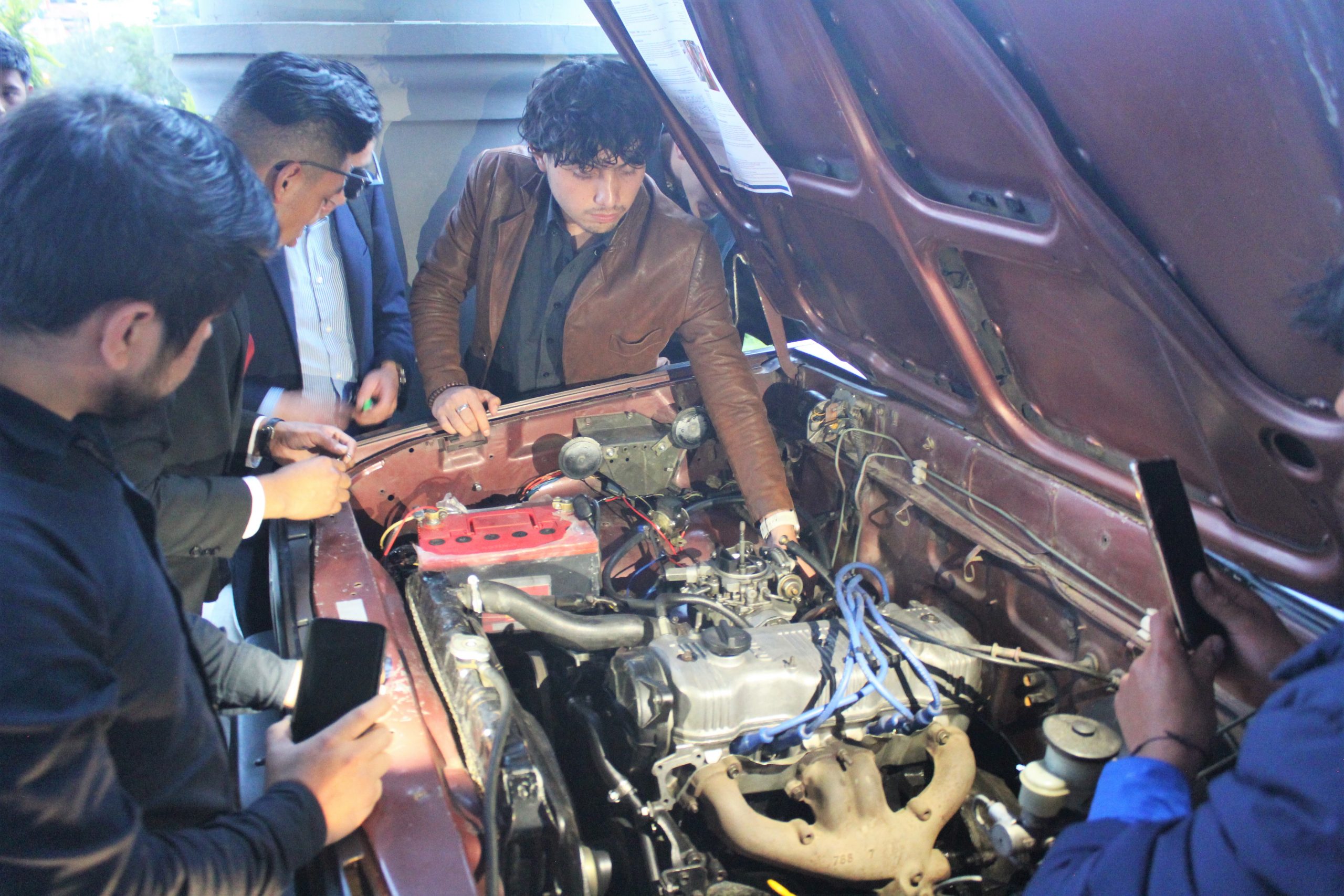 Estudiantes de Mecánica Automotriz Presentan Proyectos Innovadores en los PACTE