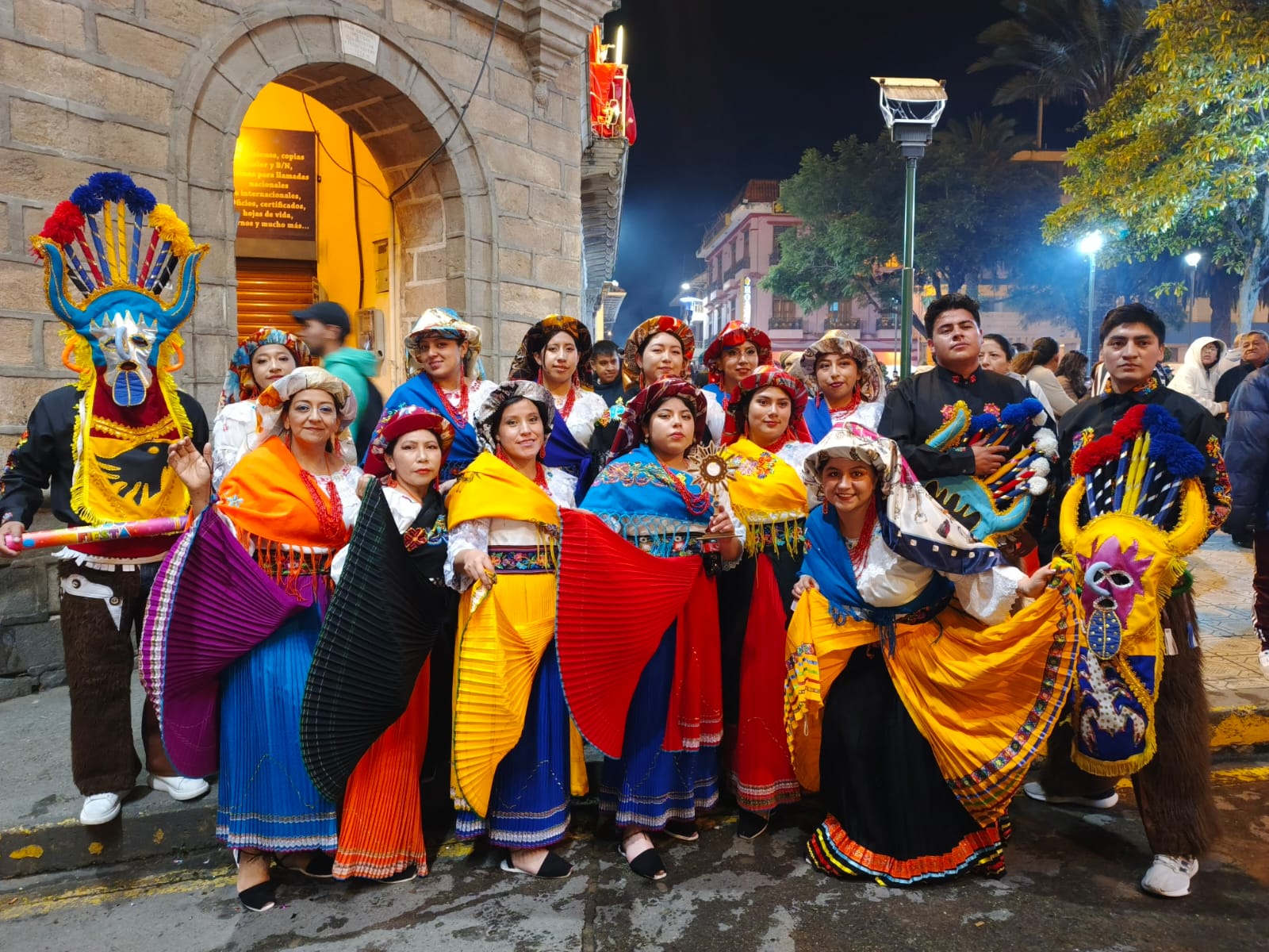 El IST del Austro participó en el Corpus Christi con danza y tradición