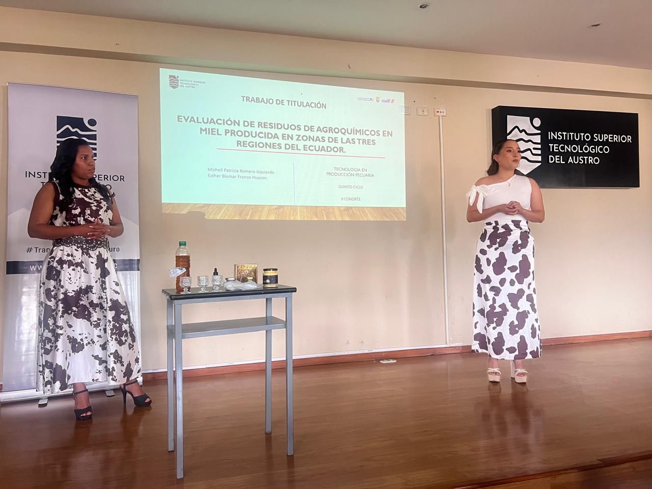 Estudiantes de Producción Pecuaria sustentaron sus trabajos de titulación con enfoque en inocuidad, calidad y sostenibilidad