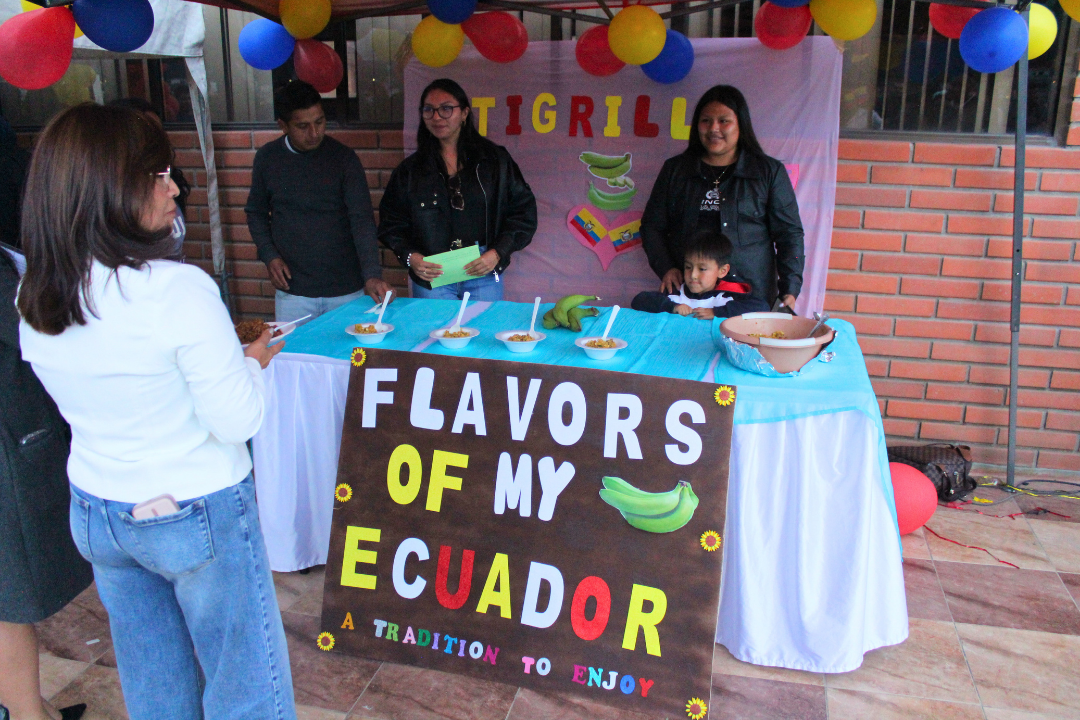 Sabores, cultura e idiomas se unieron en la Feria Gastronómica Intercultural del IST del Austro
