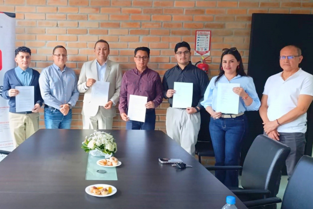 Estudiantes de Desarrollo de Software desarrollan aplicativo web y móvil para fortalecer la gestión operativa de SEMERTAZ